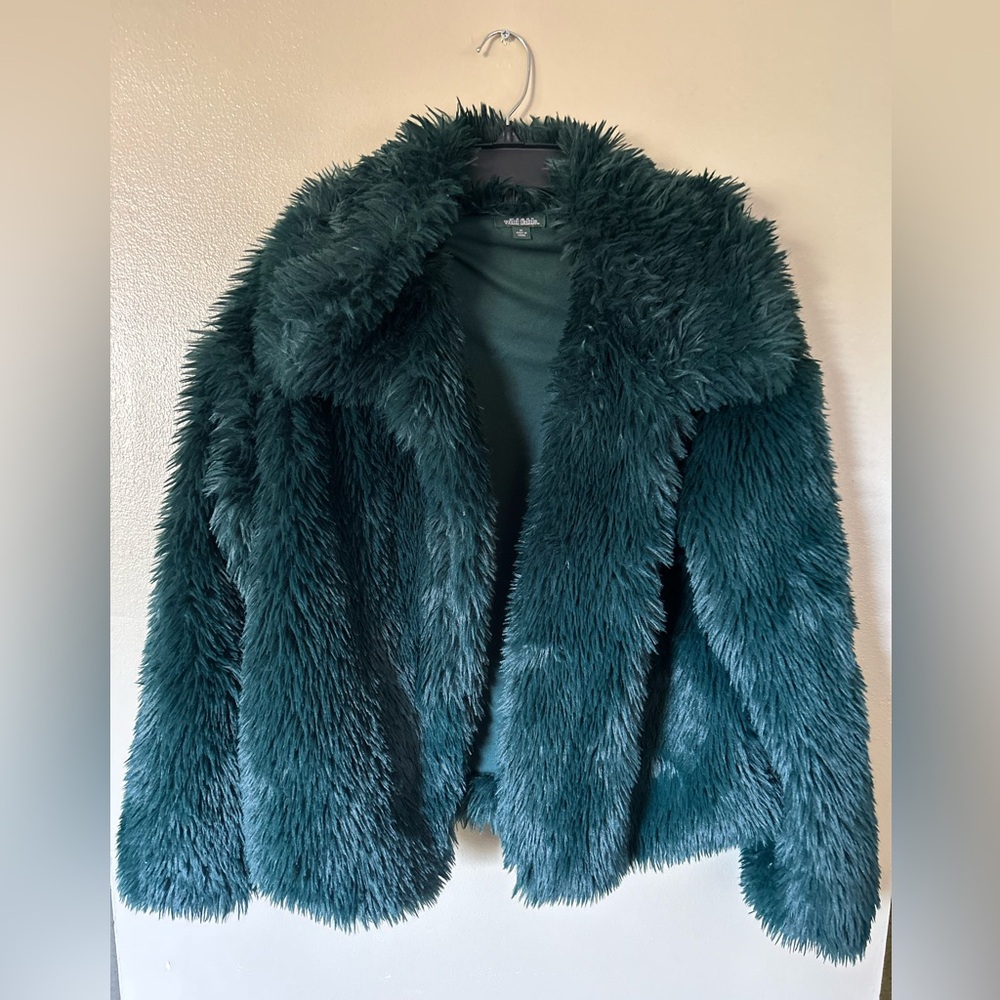 Wild Fable Emerald faux fur jacket size medium